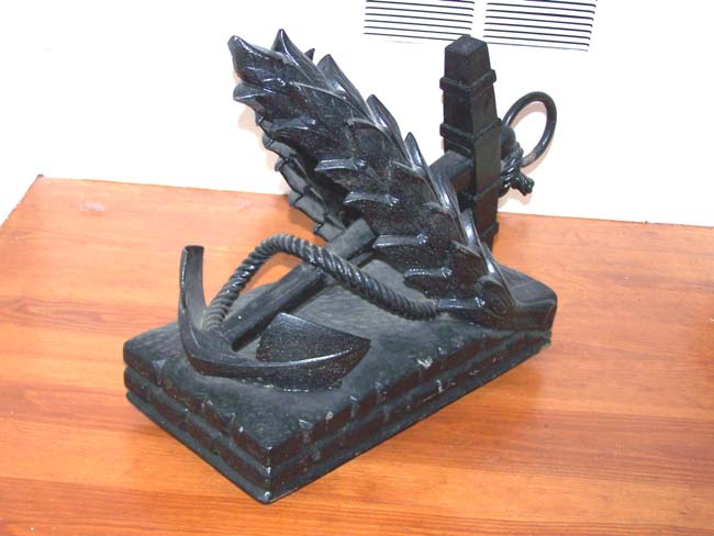 A 19th century cast iron top to a Nautical Trade Sign featuring an Anchor with laurel leaves,    — image 3